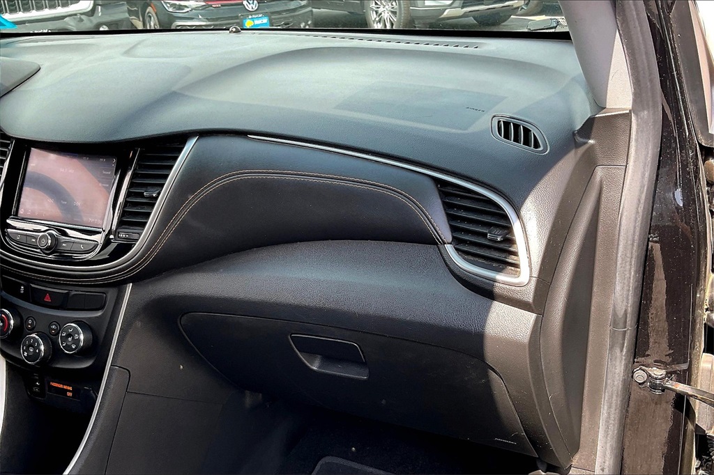 2021 Chevrolet Trax LT - Photo 12