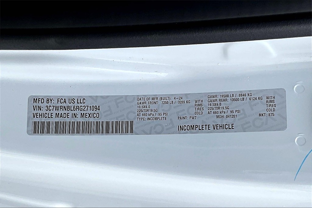 2024 Ram 5500HD Tradesman - Photo 15