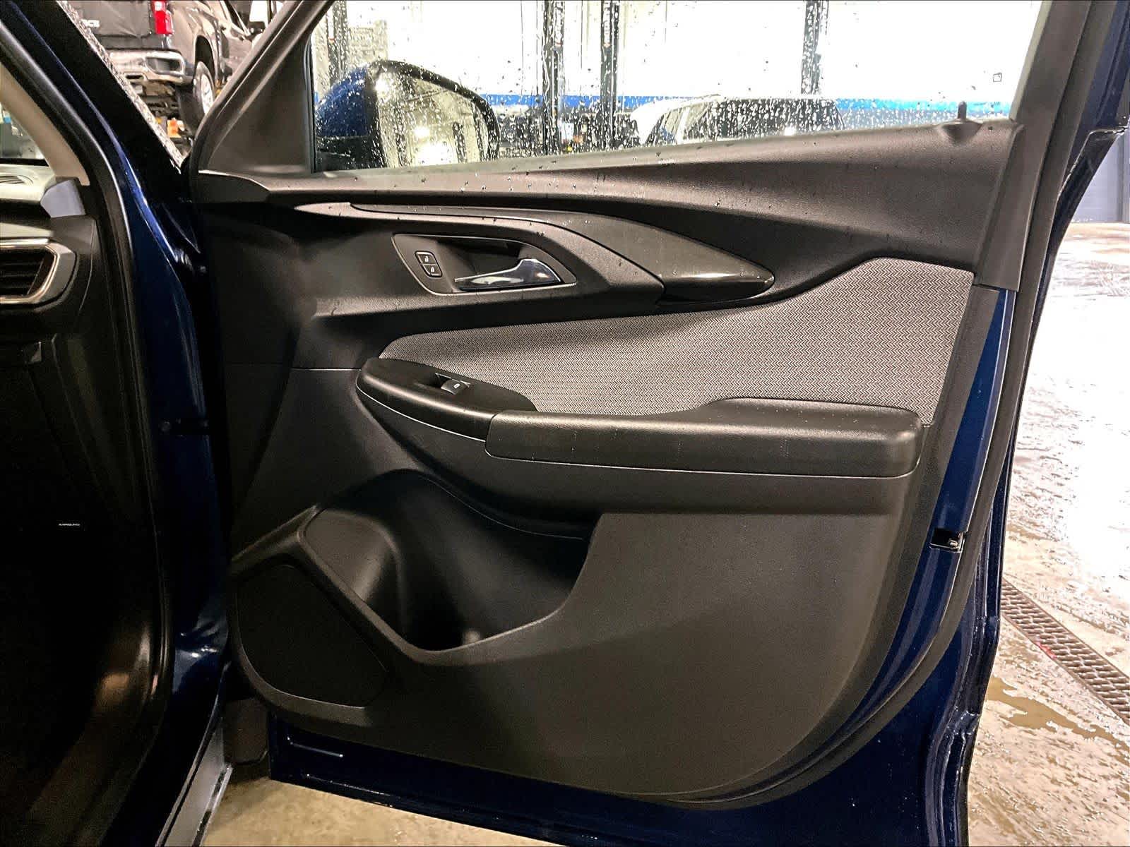 2022 Chevrolet TrailBlazer LT - Photo 12