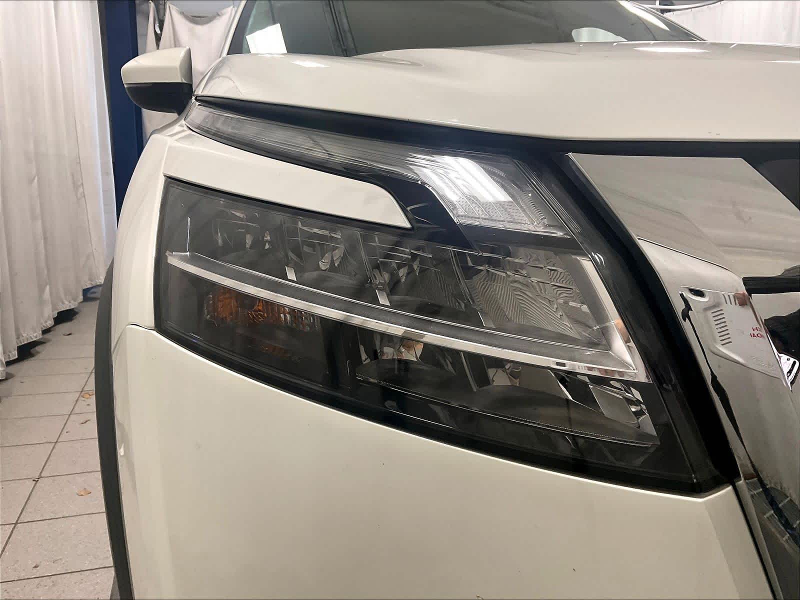 2022 Nissan Pathfinder SV - Photo 33