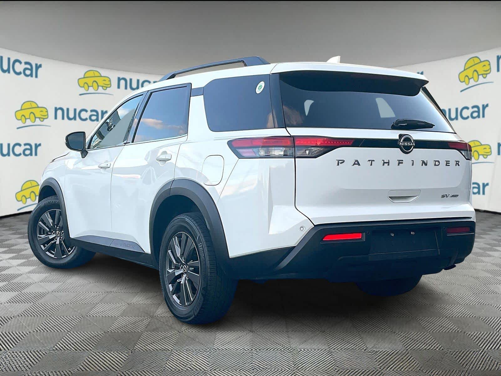 2022 Nissan Pathfinder SV - Photo 4