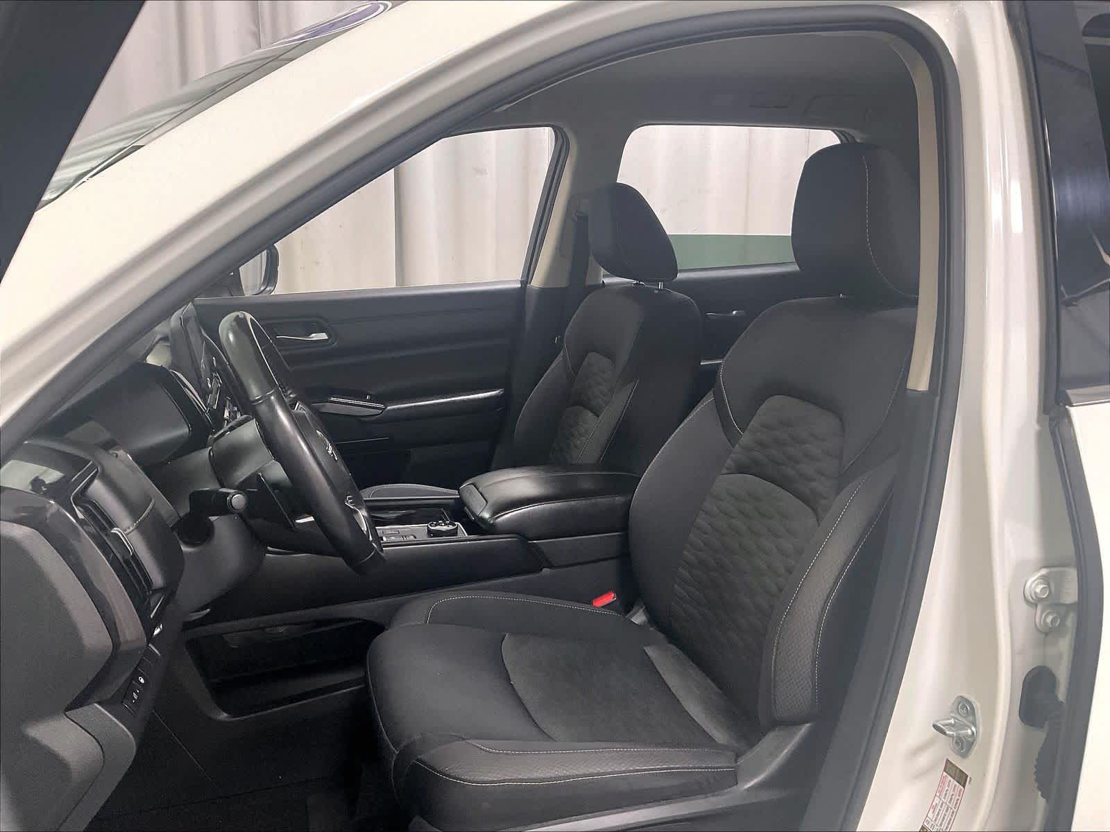 2022 Nissan Pathfinder SV - Photo 10