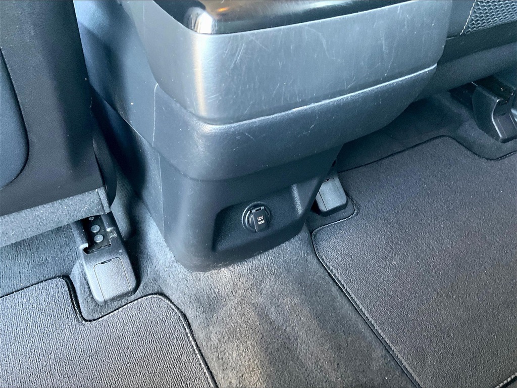 2022 Kia Telluride LX - Photo 27
