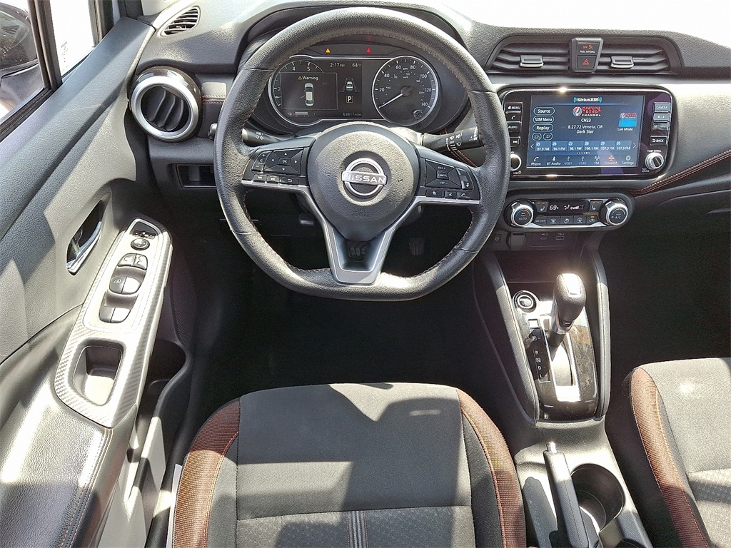 2023 Nissan Versa 1.6 SR - Photo 11