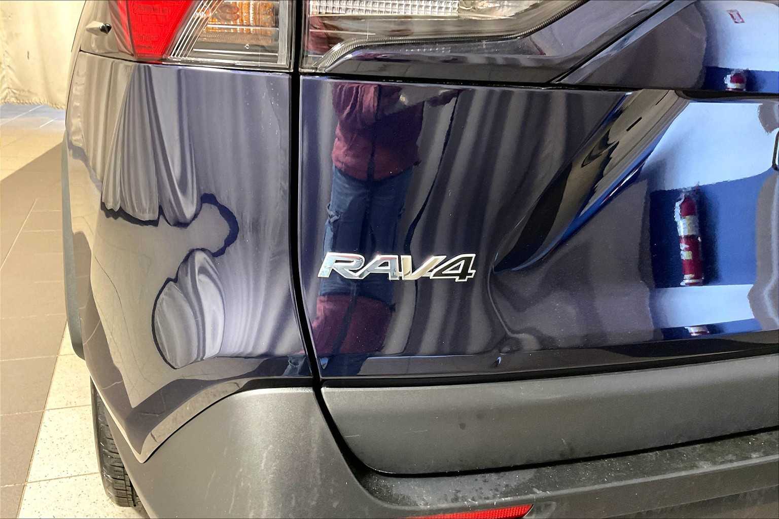 2023 Toyota RAV4 XLE - Photo 28