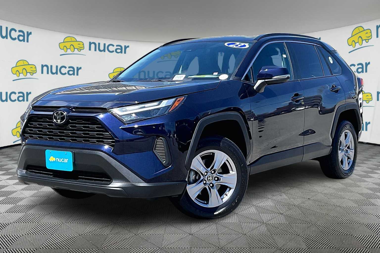 2023 Toyota RAV4 XLE - Photo 3