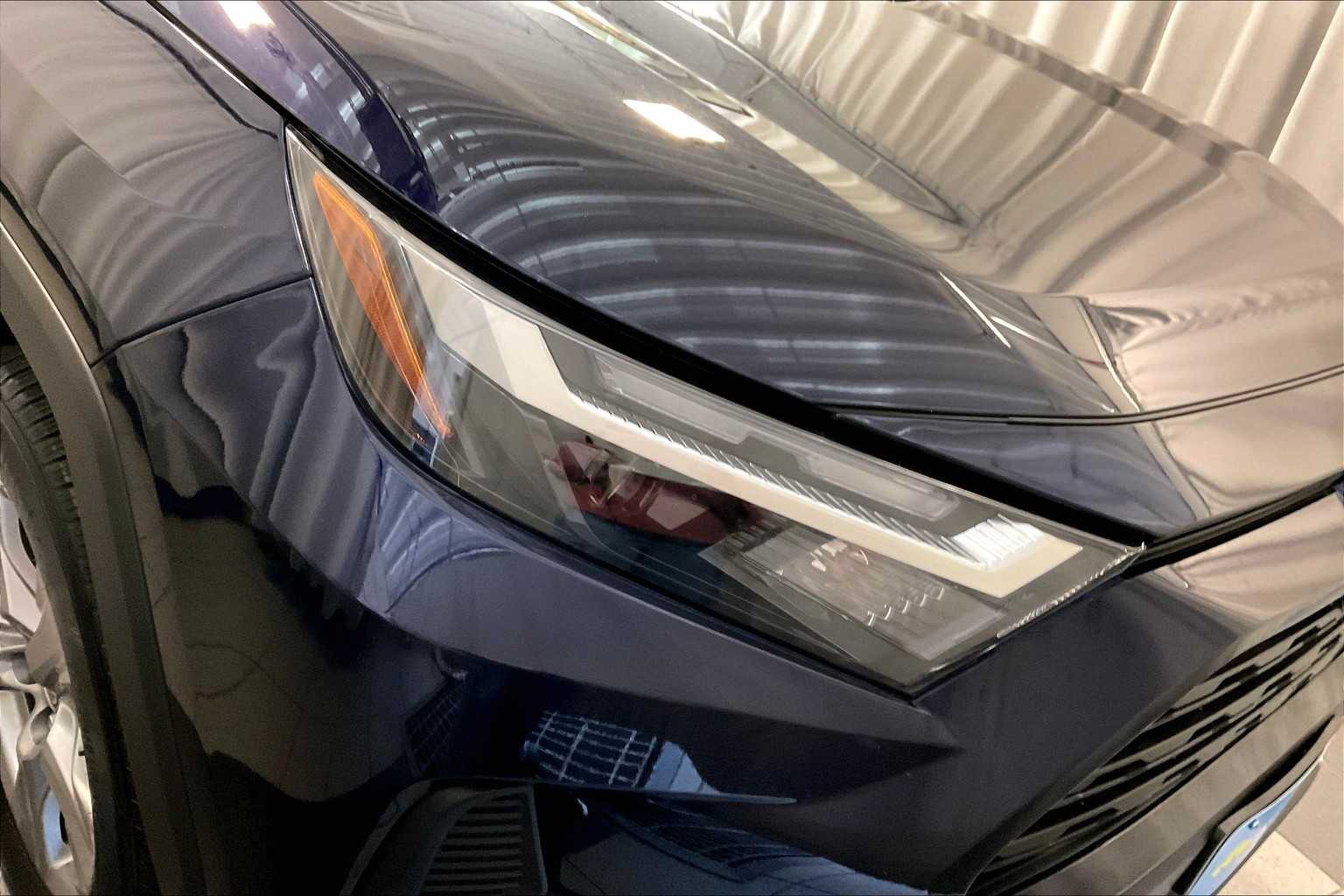 2023 Toyota RAV4 XLE - Photo 32