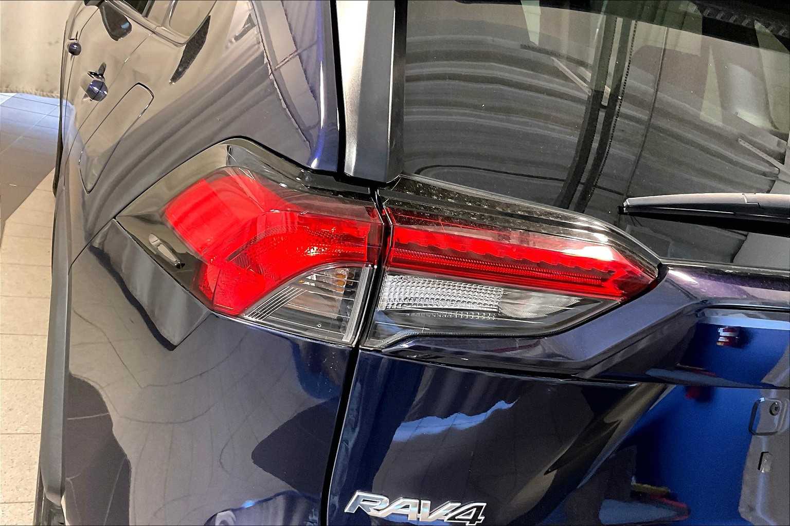 2023 Toyota RAV4 XLE - Photo 33
