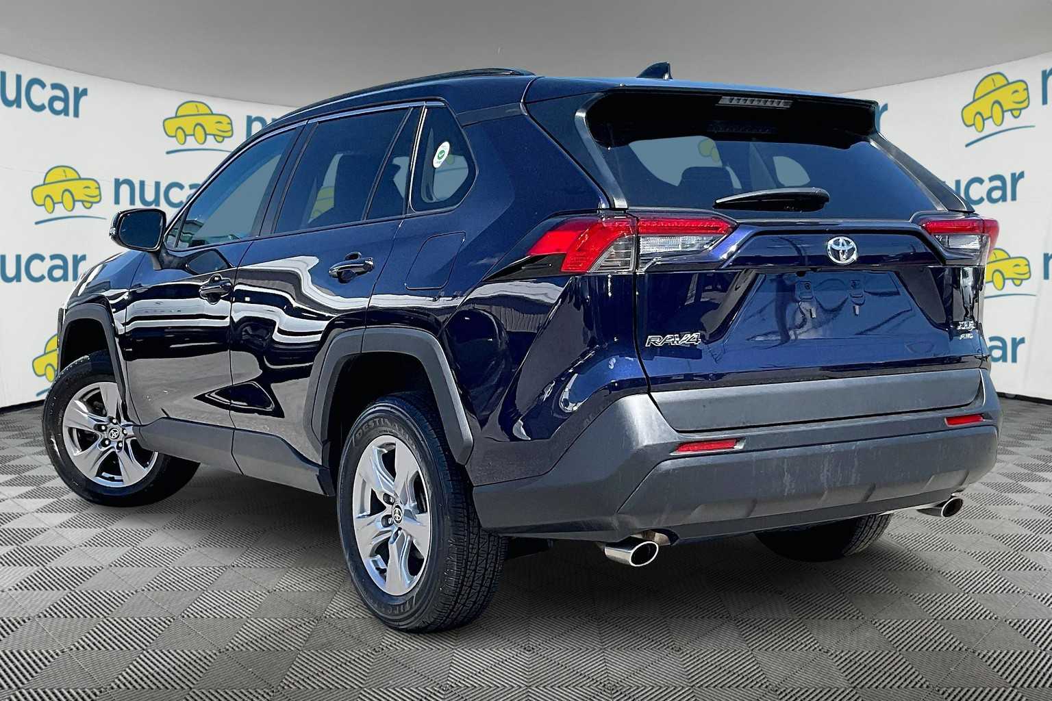 2023 Toyota RAV4 XLE - Photo 4