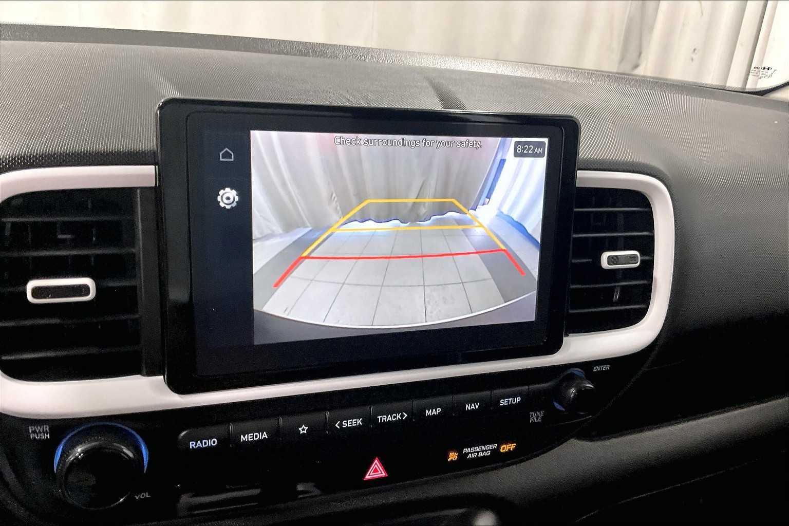 2025 Hyundai Venue Limited - Photo 19