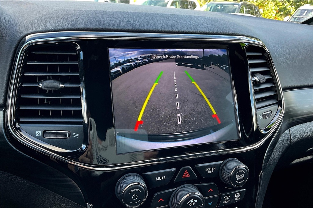 2020 Jeep Grand Cherokee Laredo - Photo 18