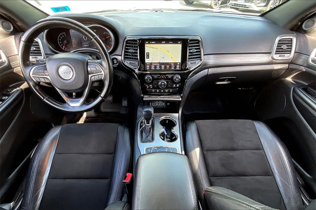 2020 Jeep Grand Cherokee Laredo - Photo 20
