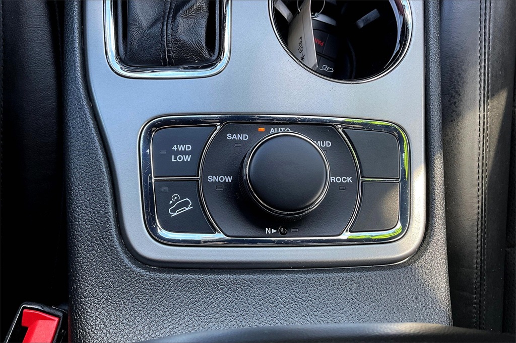 2020 Jeep Grand Cherokee Laredo - Photo 33