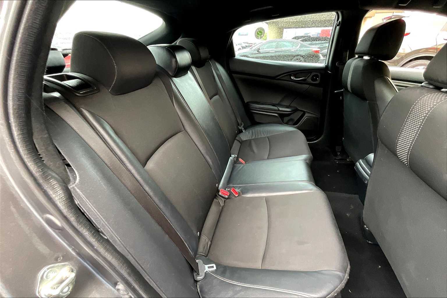 2021 Honda Civic Hatchback Sport - Photo 16