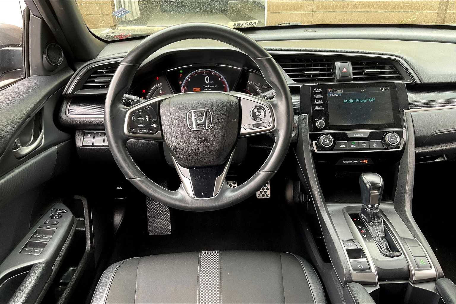 2021 Honda Civic Hatchback Sport - Photo 17