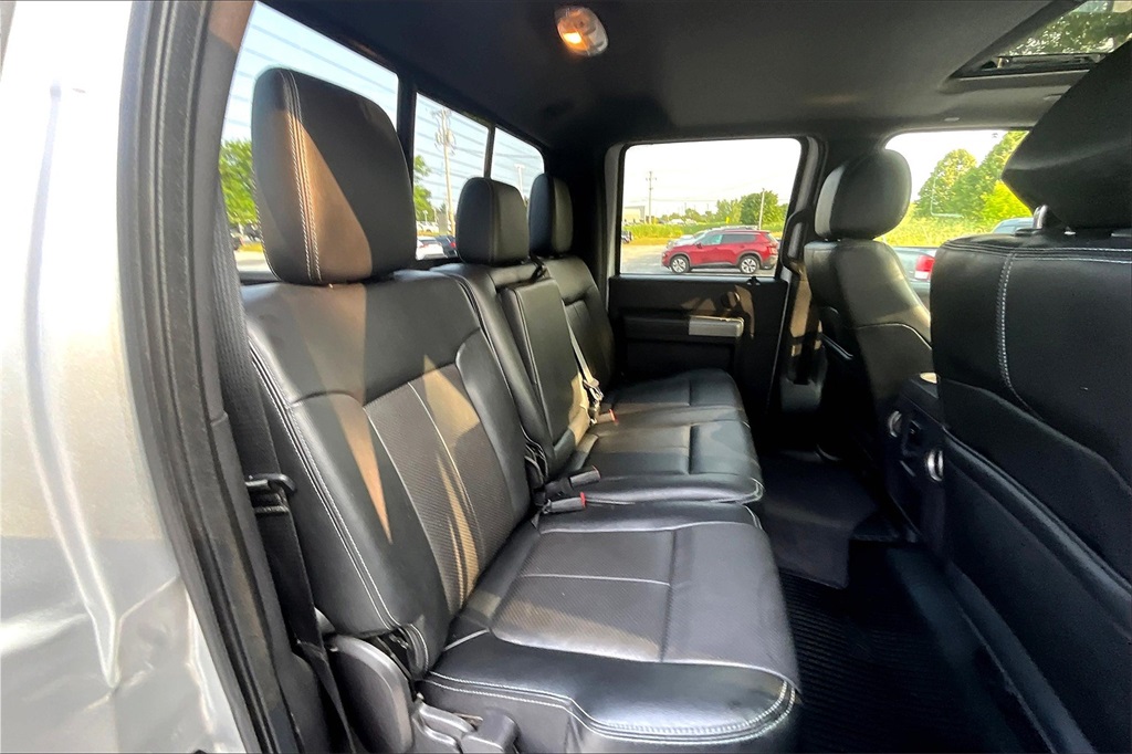 2016 Ford F-350SD Lariat - Photo 16