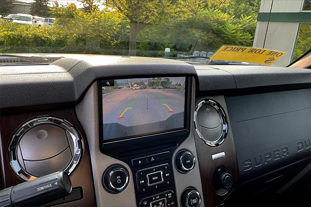 2016 Ford F-350SD Lariat - Photo 19