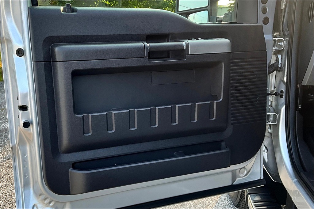 2016 Ford F-350SD Lariat - Photo 9