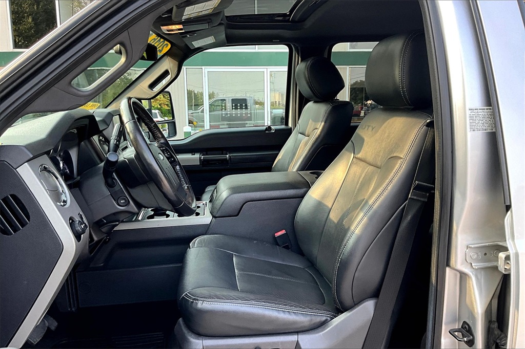 2016 Ford F-350SD Lariat - Photo 10