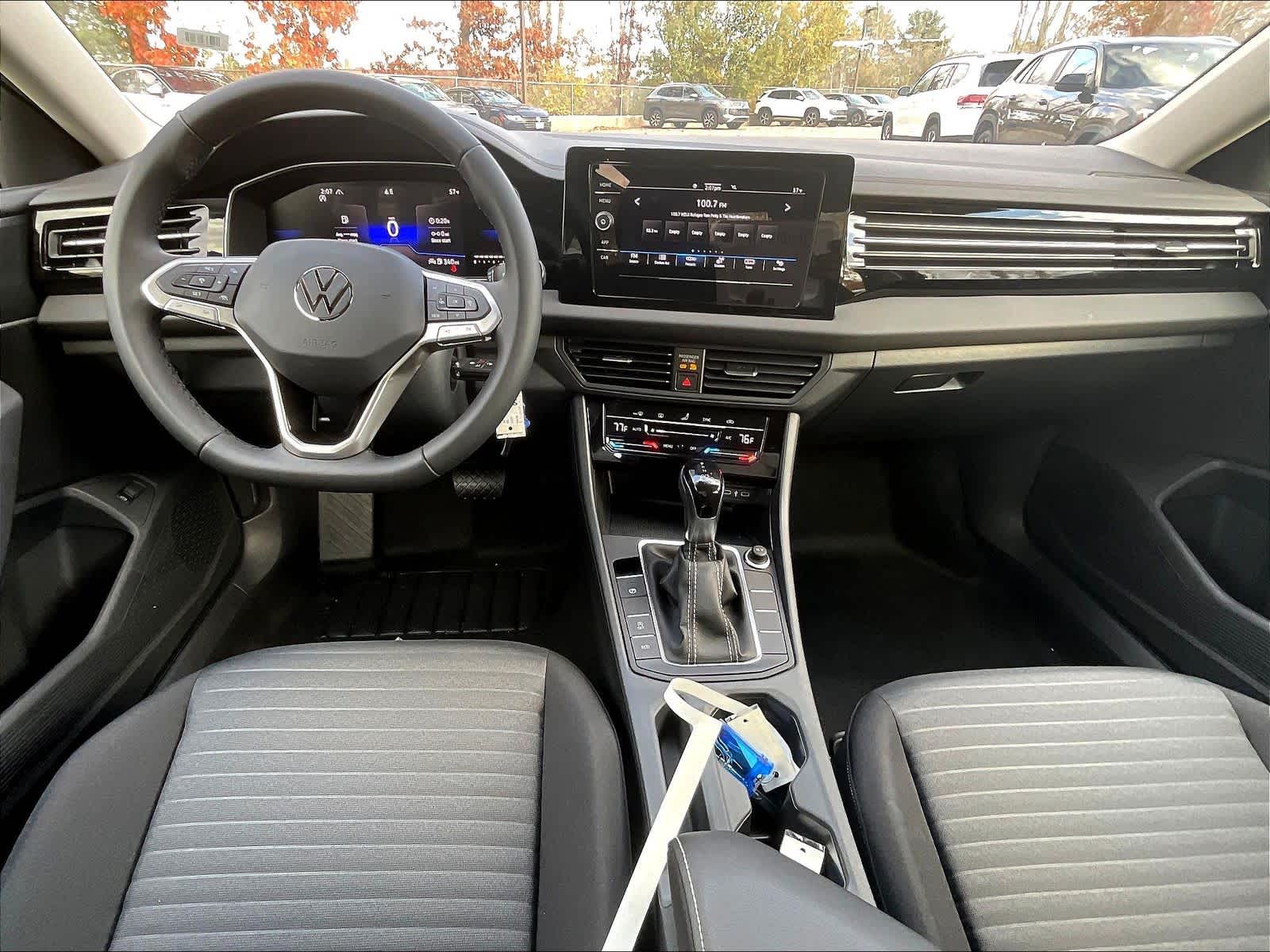 2025 Volkswagen Jetta S - Photo 12
