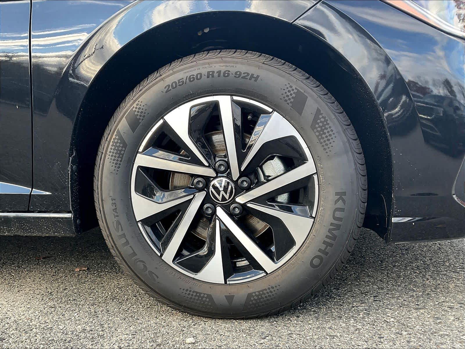 2025 Volkswagen Jetta S - Photo 8