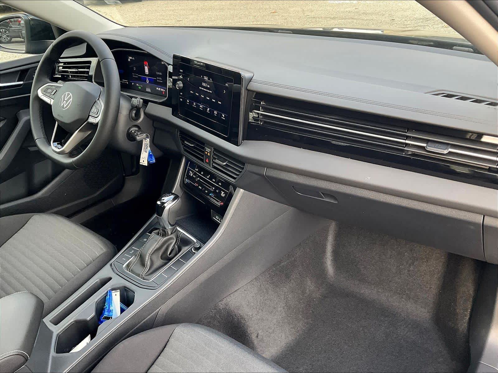 2025 Volkswagen Jetta S - Photo 10