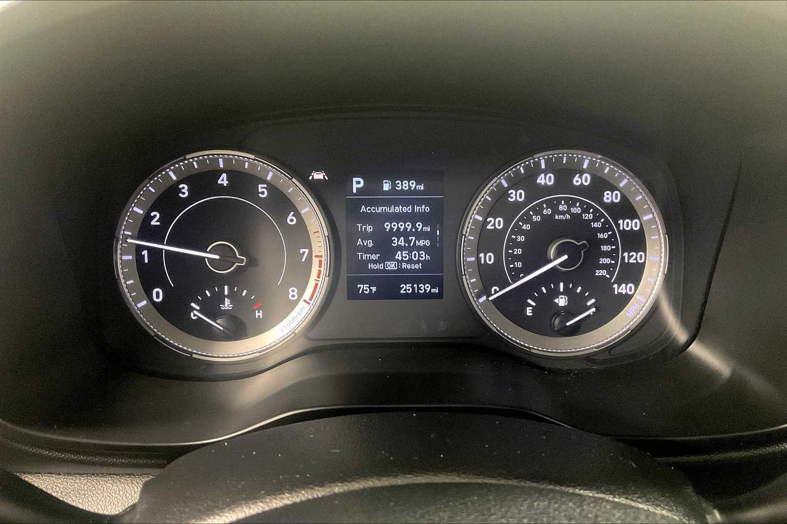 2022 Hyundai Venue Limited - Photo 25