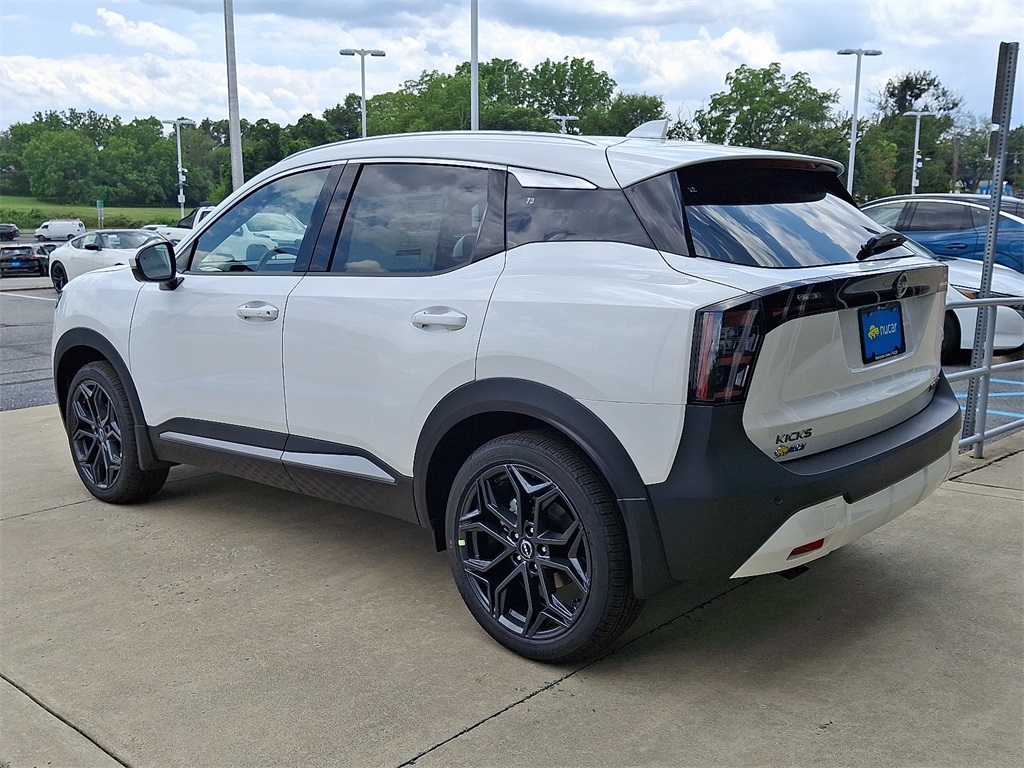 2025 Nissan Kicks SR - Photo 3