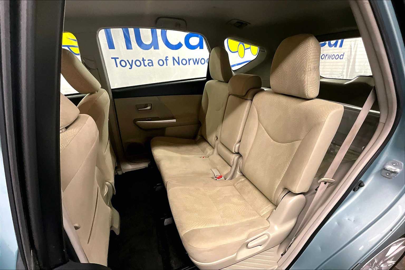 2014 Toyota Prius V Three - Photo 15