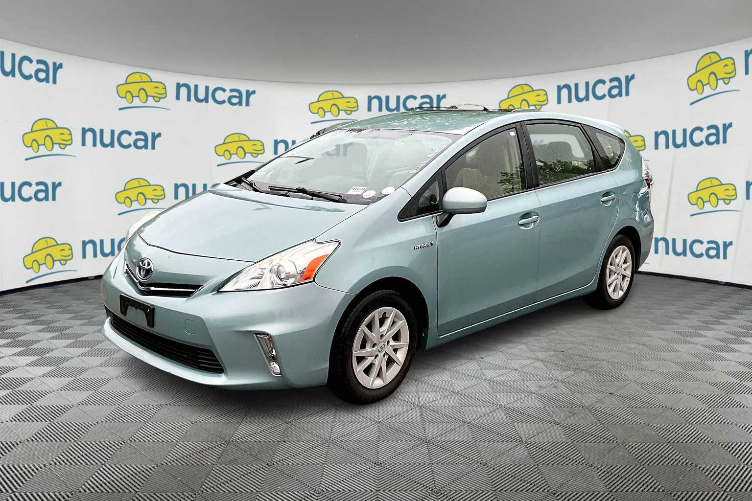 2014 Toyota Prius V Three - Photo 2