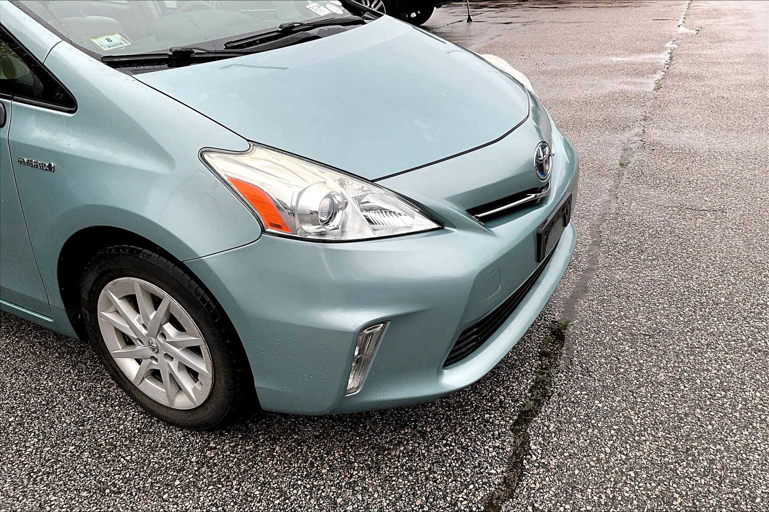 2014 Toyota Prius V Three - Photo 5