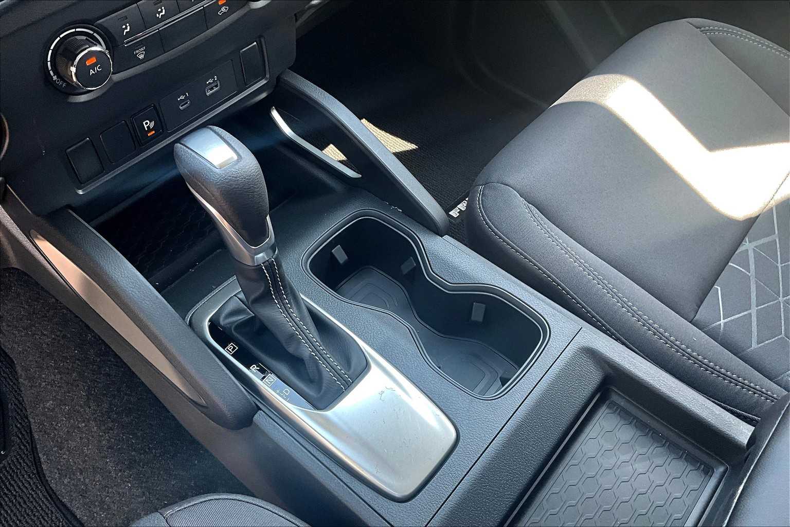 2025 Nissan Frontier SV - Photo 20