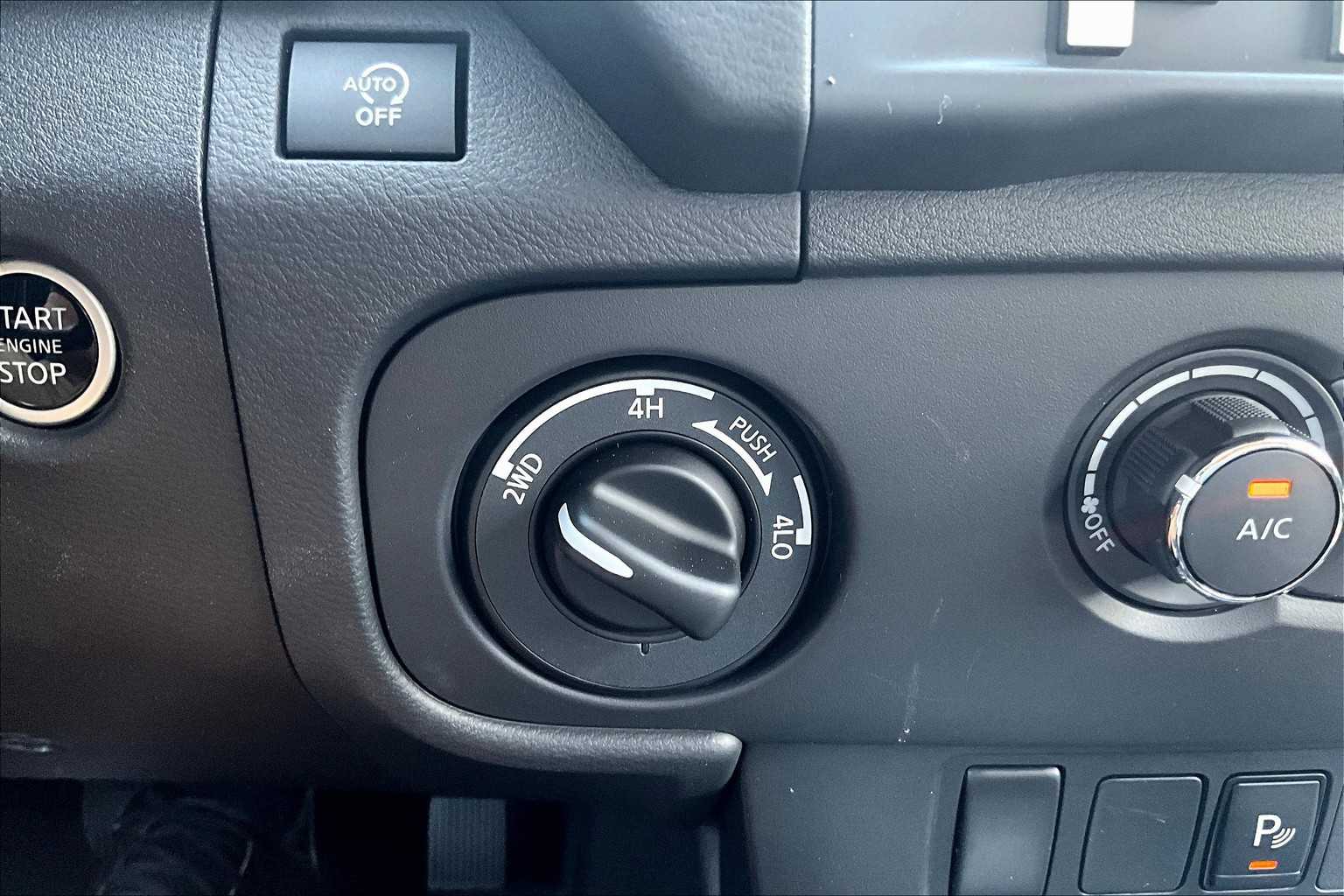 2025 Nissan Frontier SV - Photo 26