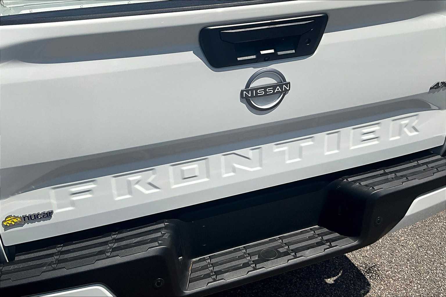 2025 Nissan Frontier SV - Photo 27