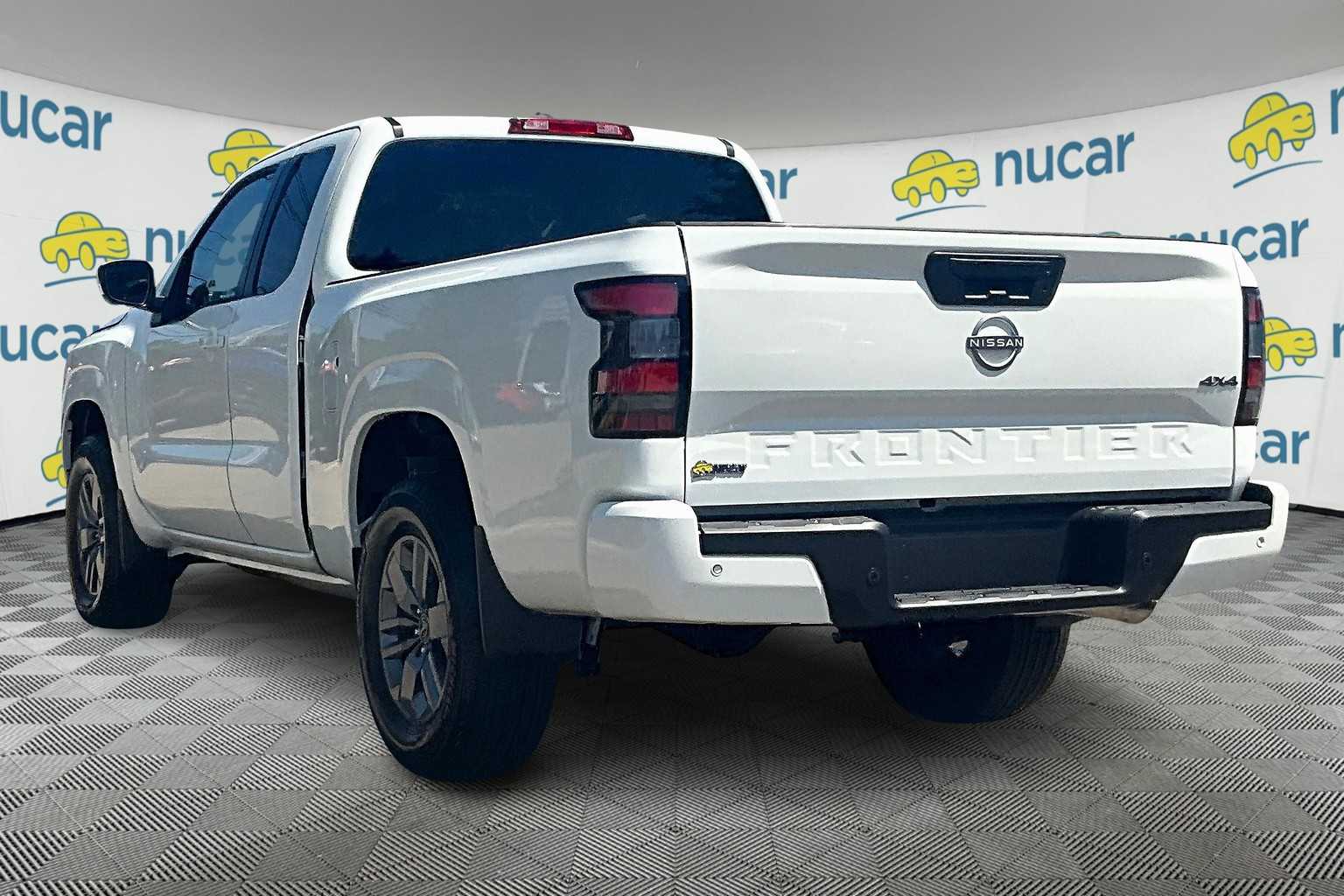 2025 Nissan Frontier SV - Photo 4