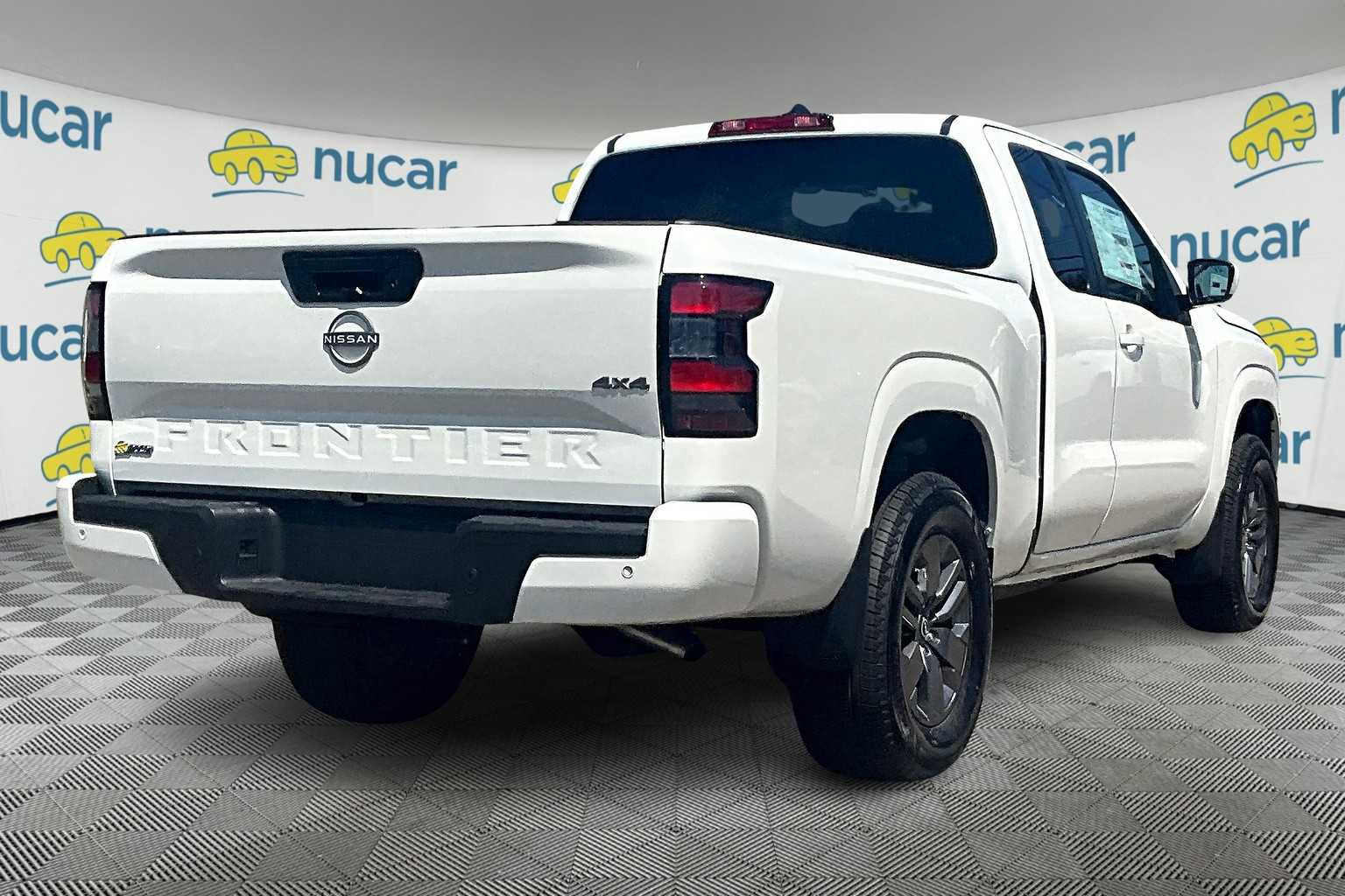 2025 Nissan Frontier SV - Photo 6