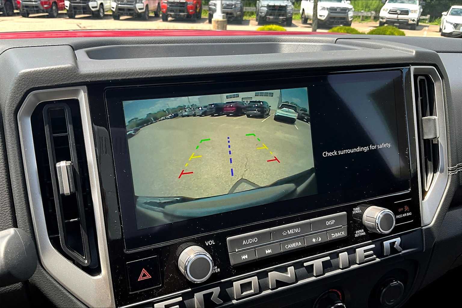 2025 Nissan Frontier SV - Photo 19