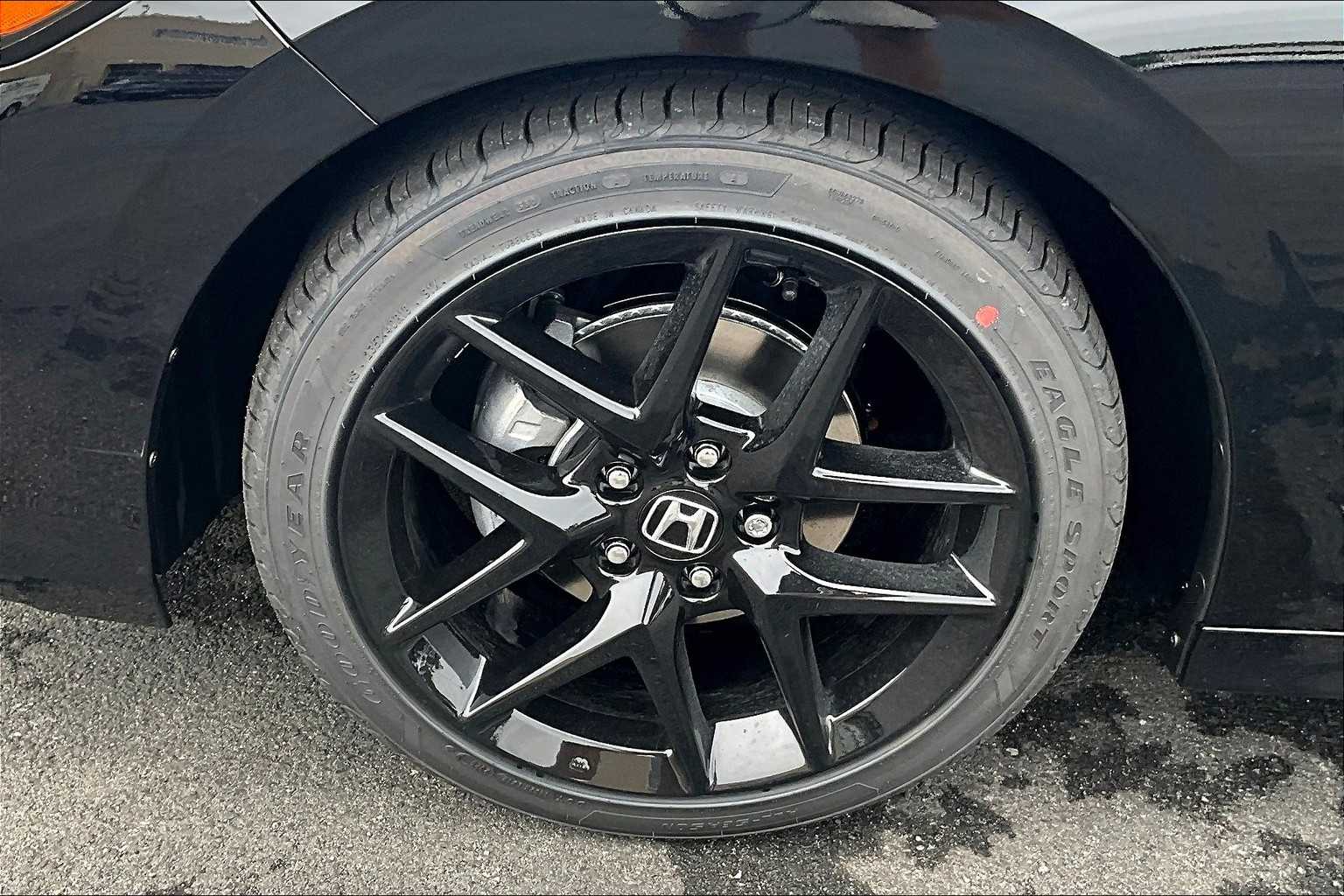 2026 Honda Civic Sport - Photo 8