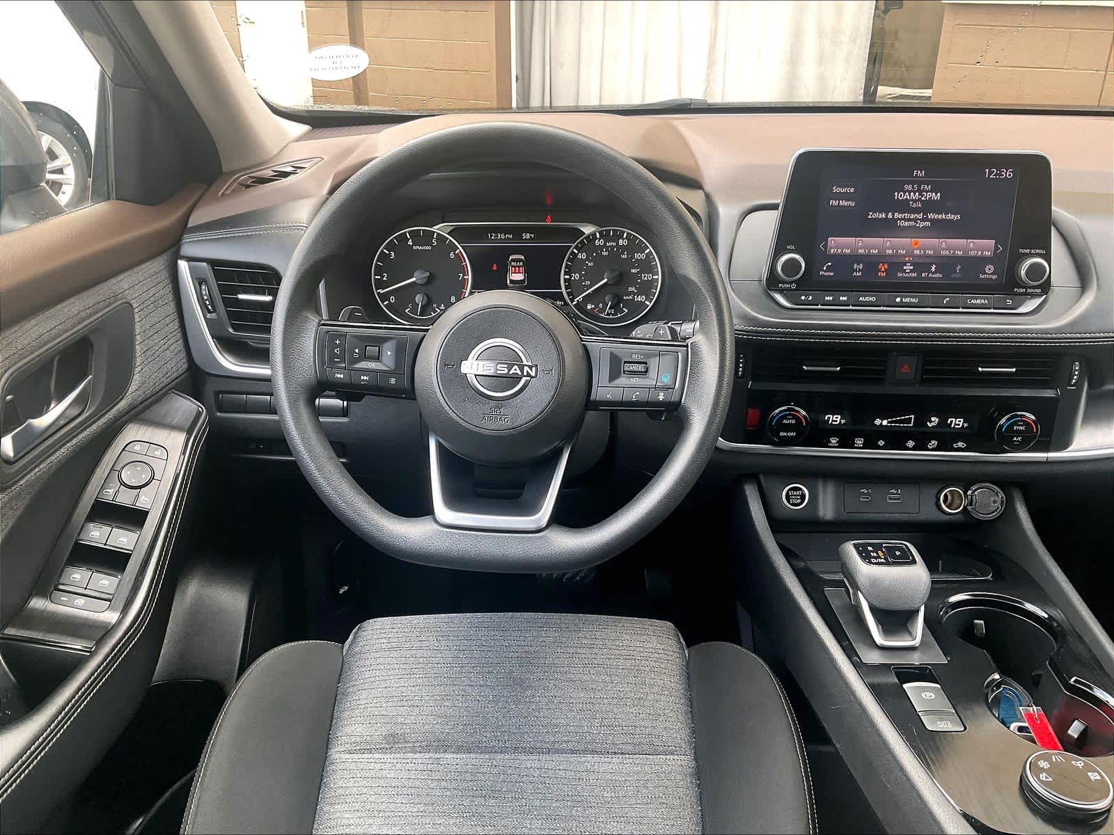 2023 Nissan Rogue SV - Photo 17