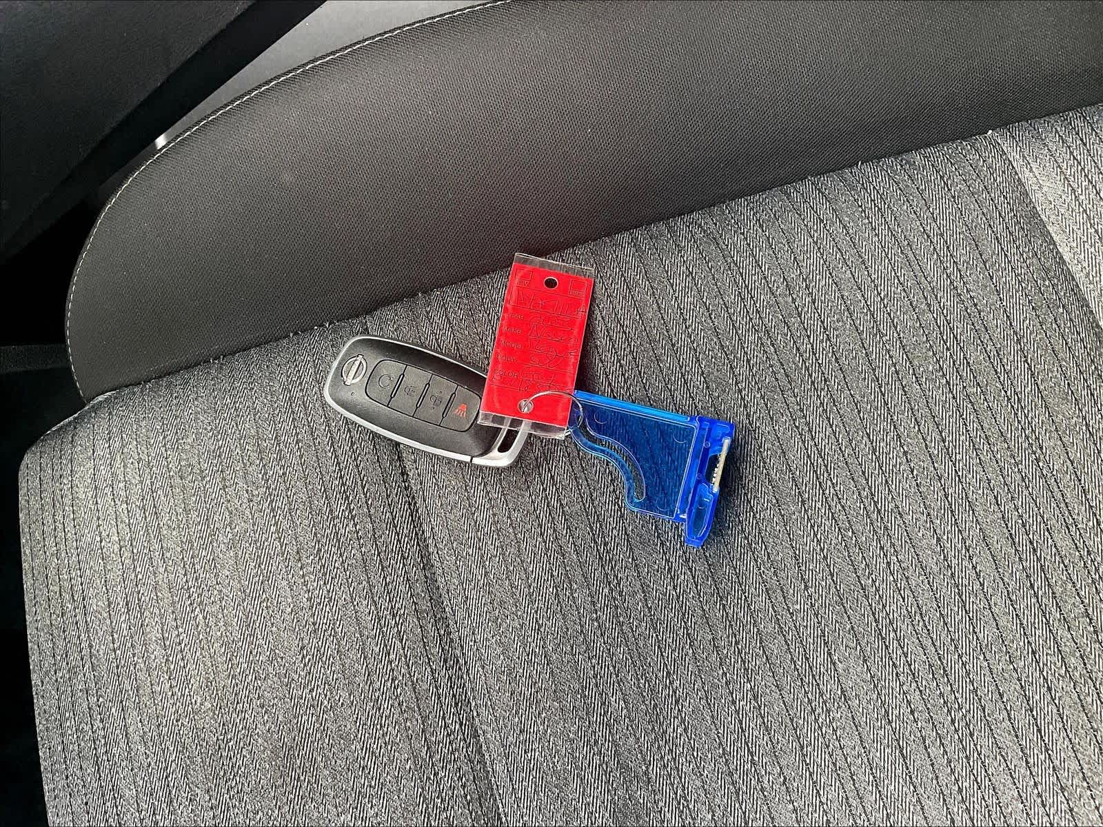 2023 Nissan Rogue SV - Photo 30