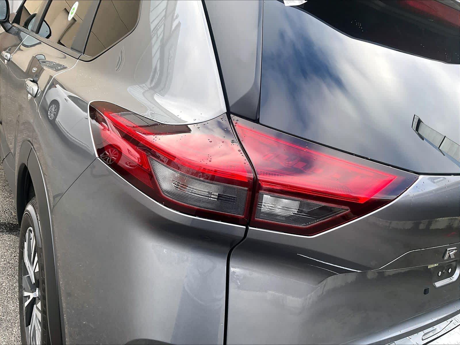 2023 Nissan Rogue SV - Photo 33