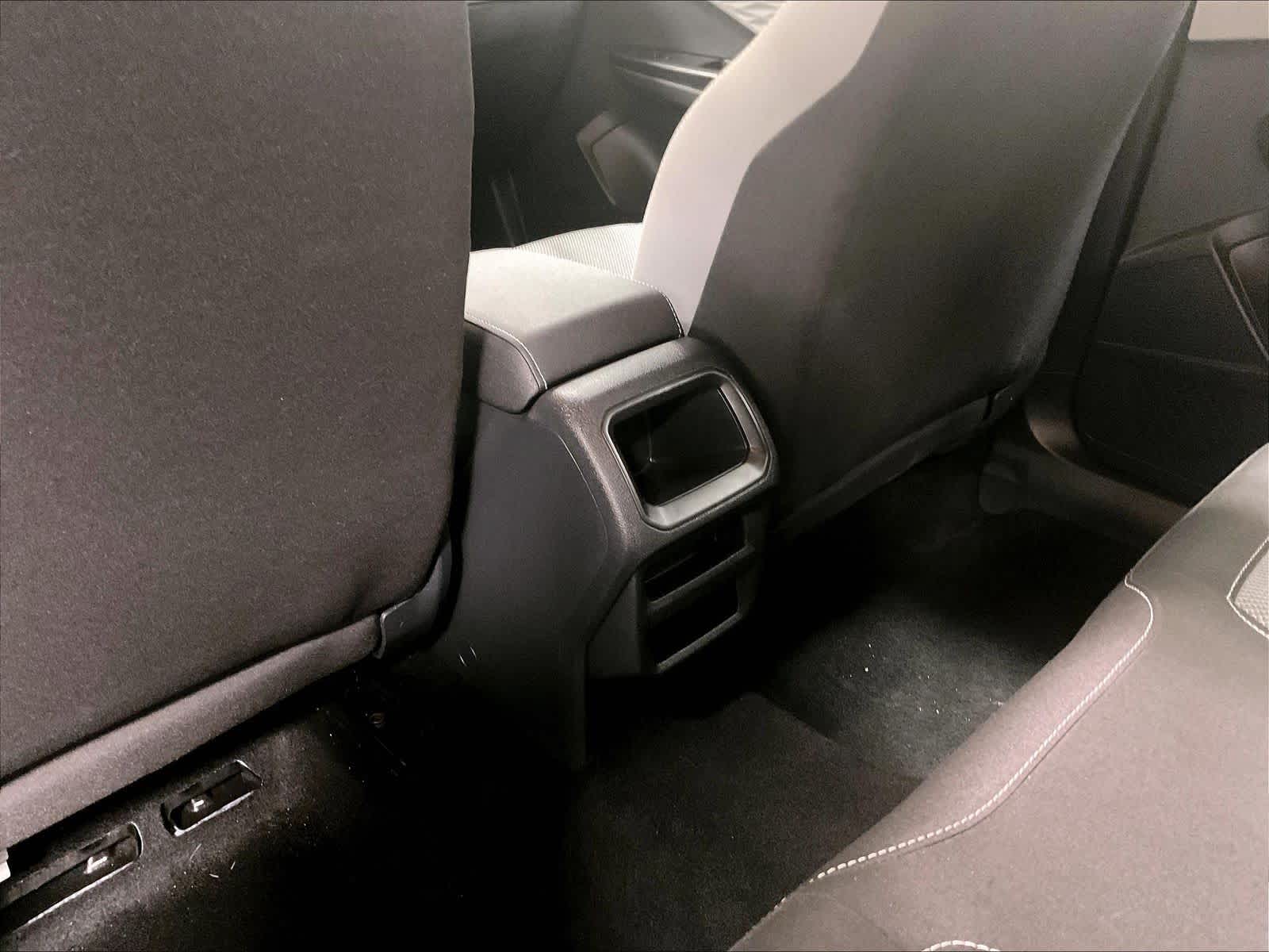 2024 Volkswagen Taos S - Photo 27