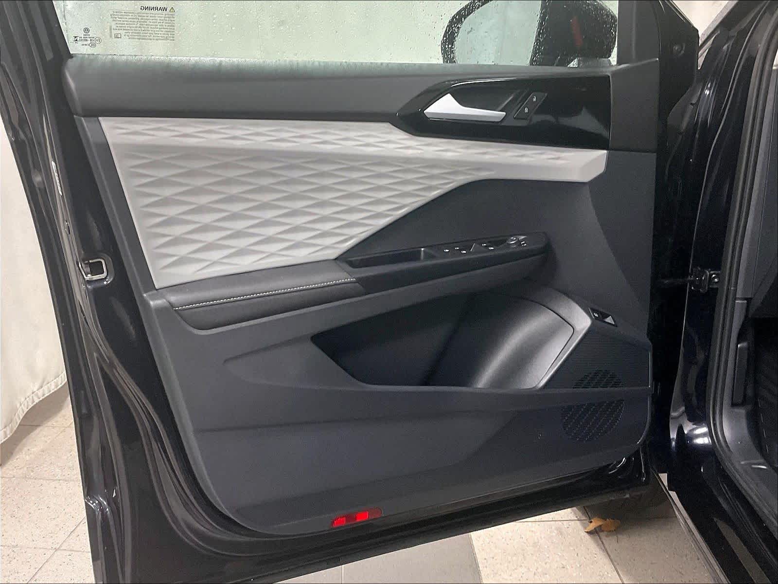 2024 Volkswagen Taos S - Photo 9