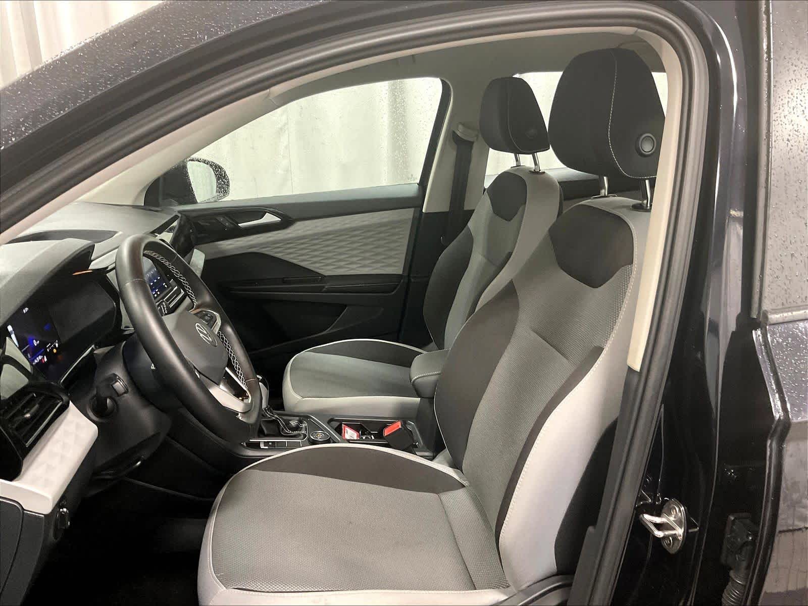 2024 Volkswagen Taos S - Photo 10