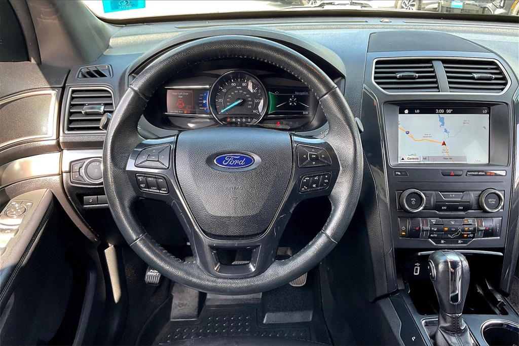 2019 Ford Explorer XLT - Photo 17