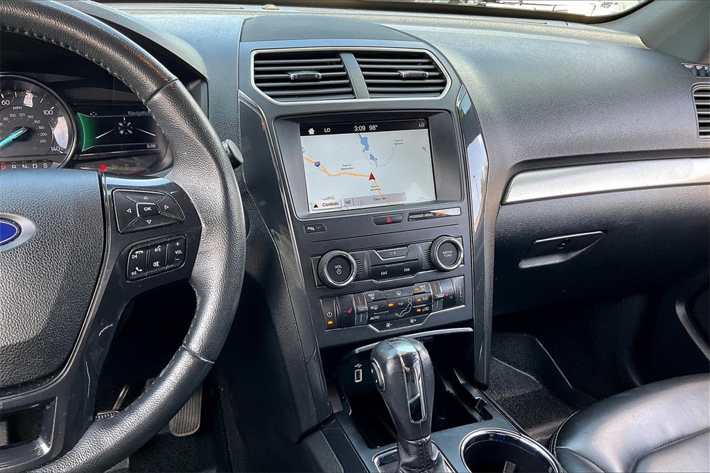 2019 Ford Explorer XLT - Photo 18