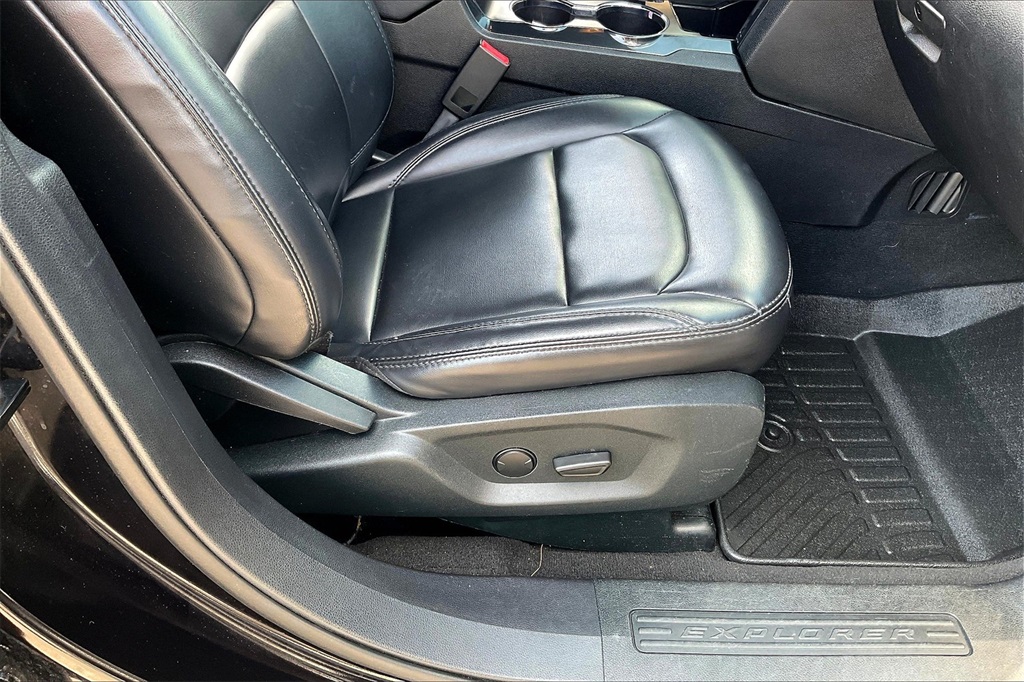2019 Ford Explorer XLT - Photo 37