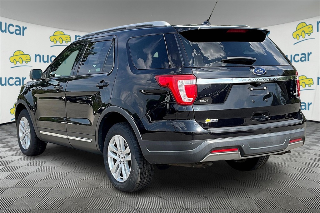 2019 Ford Explorer XLT - Photo 4