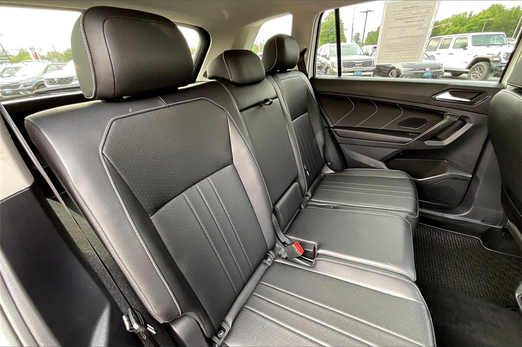 2022 Volkswagen Tiguan 2.0T SE - Photo 15
