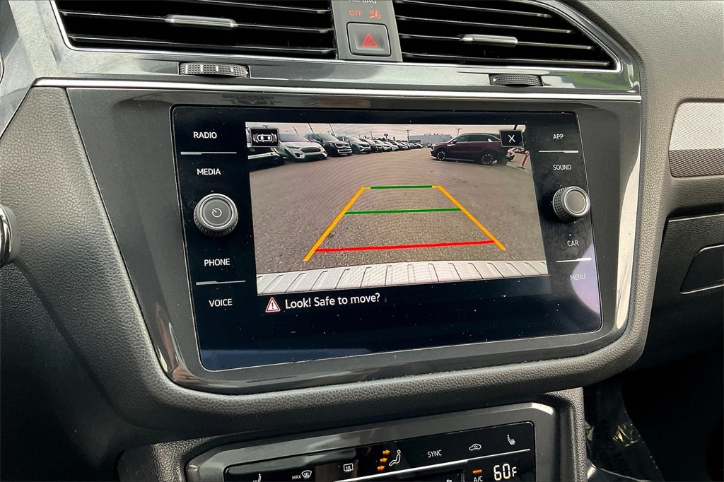 2022 Volkswagen Tiguan 2.0T SE - Photo 18